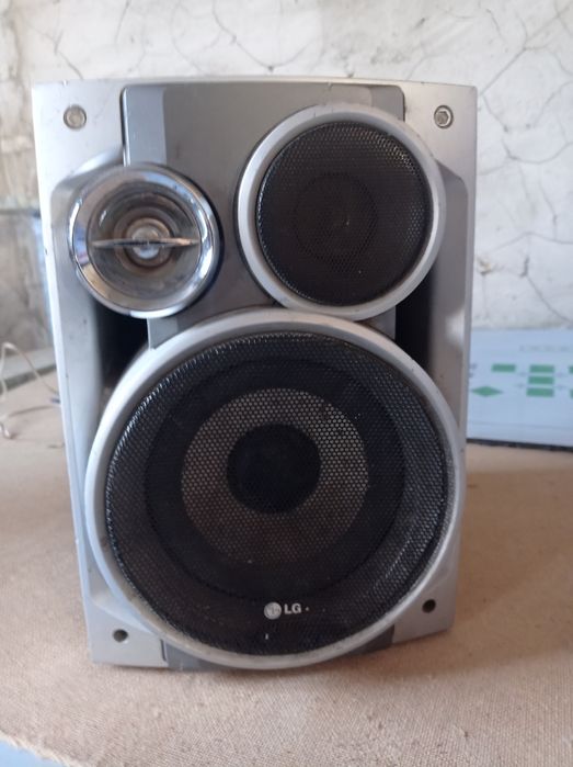 Колонки продам срочно