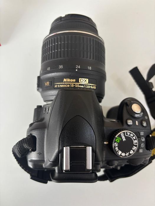 Nikon D3100 + obiectiv 18-55mm Amanet BKG