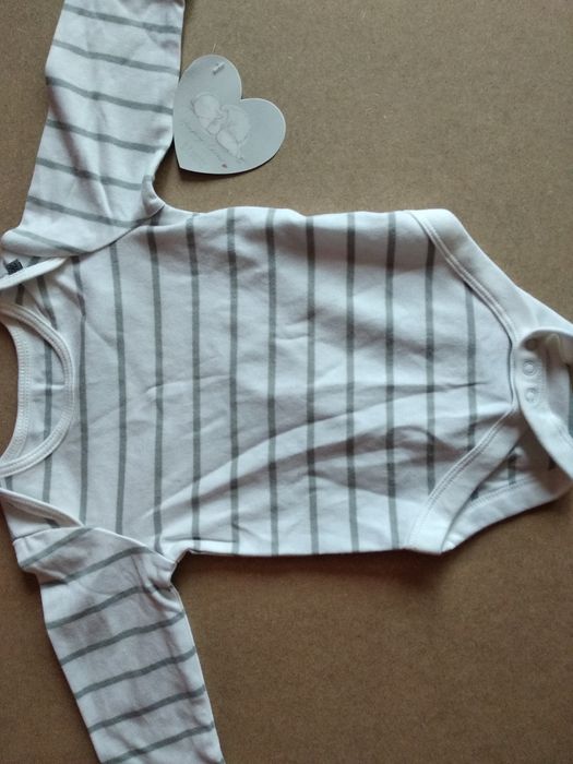 Дрехи от Англия 6-9 месеца