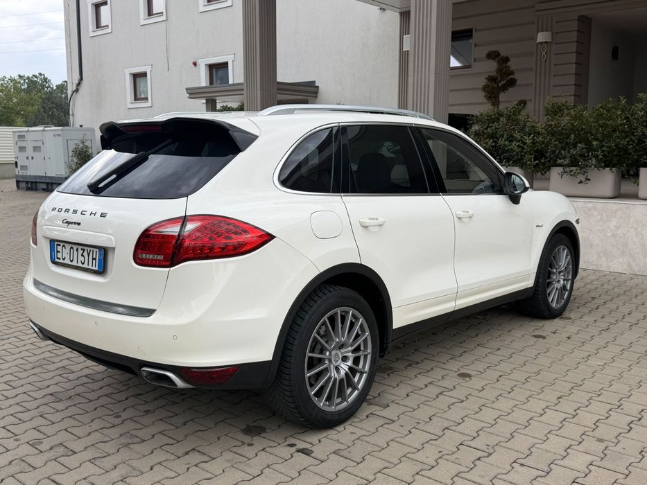 PORSCHE Cayenne 2010 — imagine 5