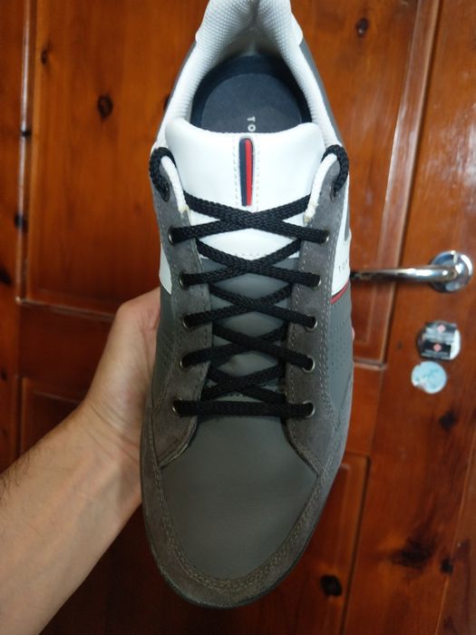 Tommy Hilfiger 43нм. 28,0см.