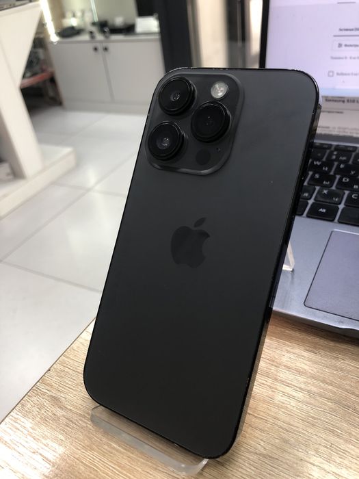 Iphone 14 pro 256gb (p25)