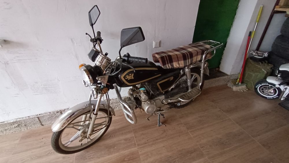 Продам мопед ЗиД 50