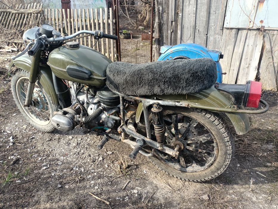 Продам мотоцикл Урал