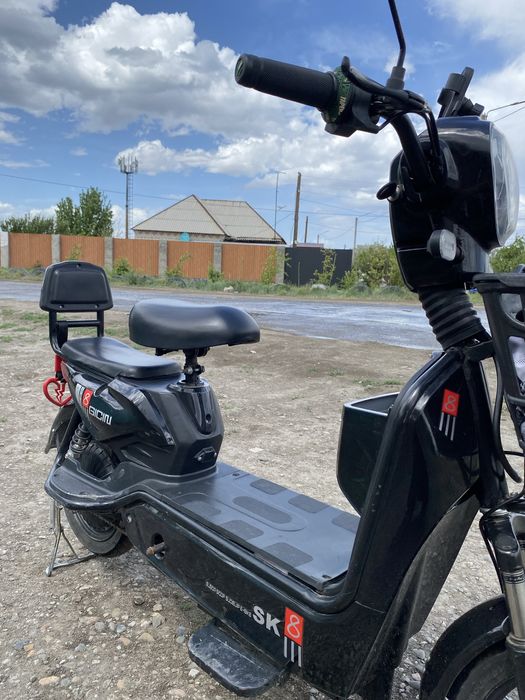 Продам электроскутер sk8