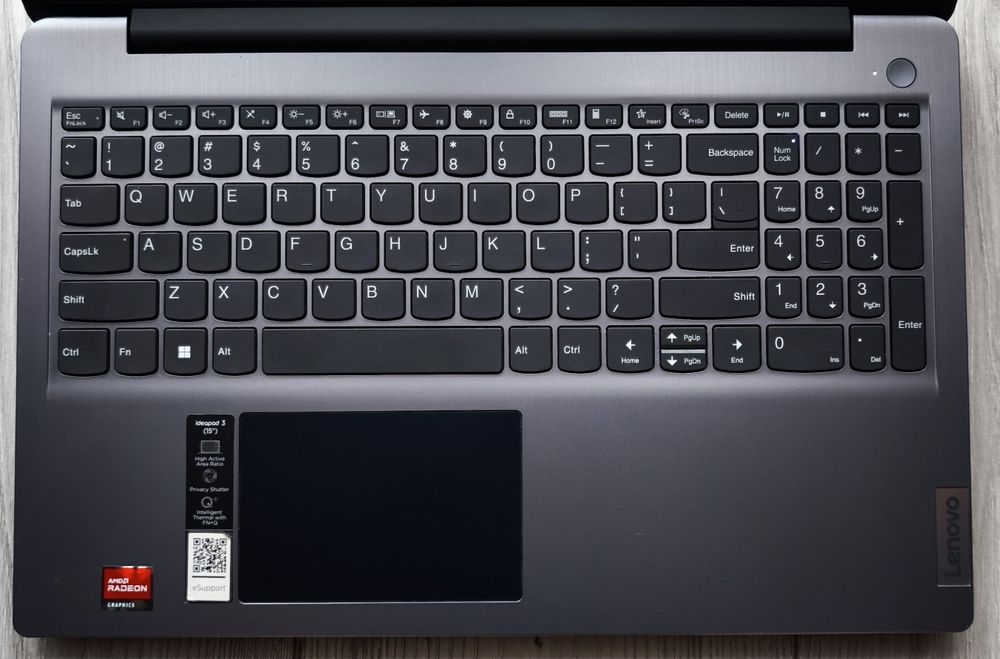 Lenovo Ideapad 3 16ALC6 15,6 FHD/ RYZEN 7 5700U/8GB/512GB stare foarte buna !
