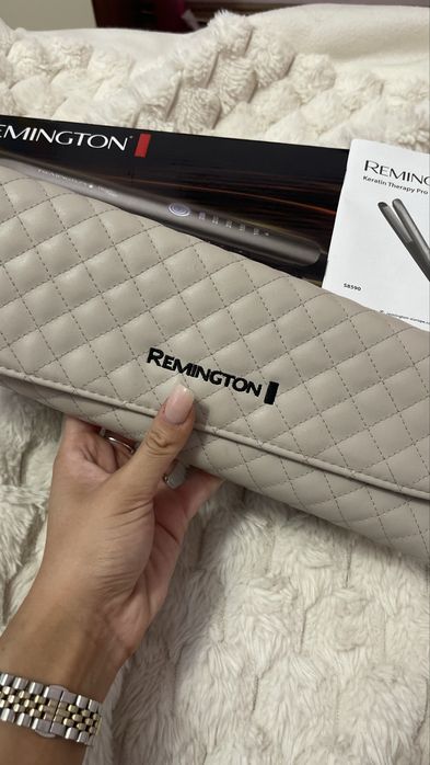 Пресата за коса Remington S8590 Keratin Therapy Pro