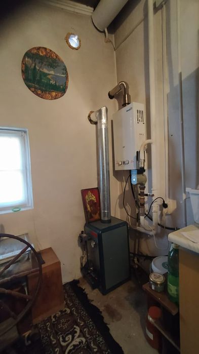 Продается дом,в посёлке городского типа.