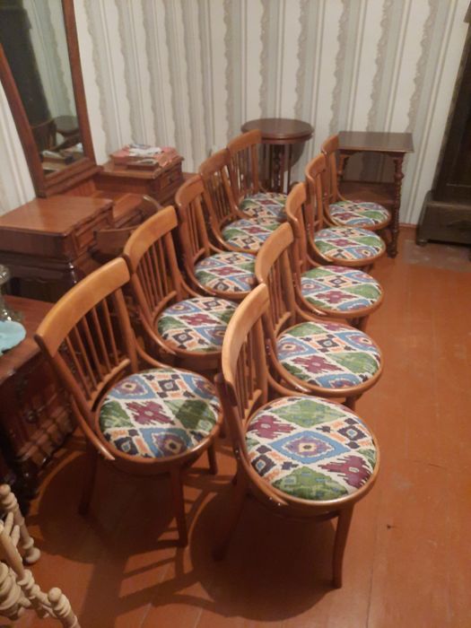 Продаются старинная    этажарка.