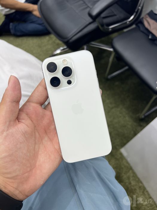 iPhone 15 Pro 81% 256GB