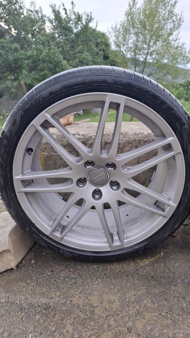 Roți originale Audi R19 într-o stare foarte bună!