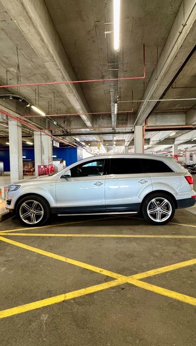 Audi Q7 напълно обслужено