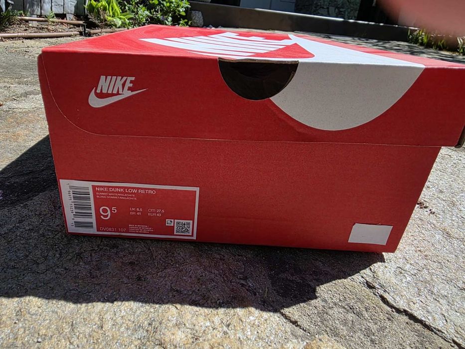 Кецове Nike бели със зелено 43 номер