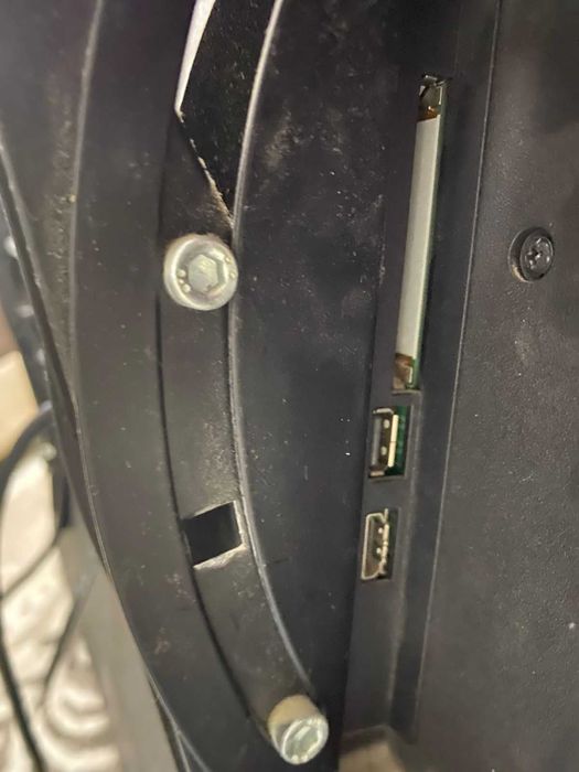 телевизор LG 42LF550V