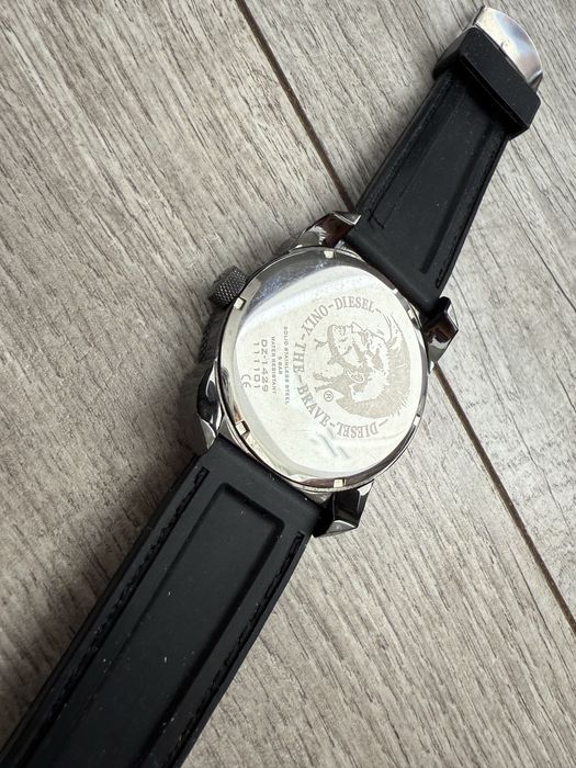 Продам часы наручные