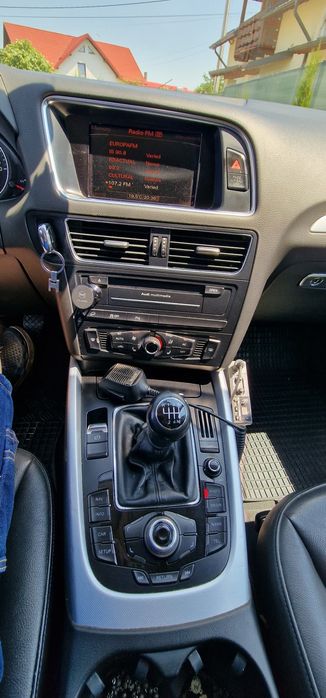 Vând Audi q5 2012