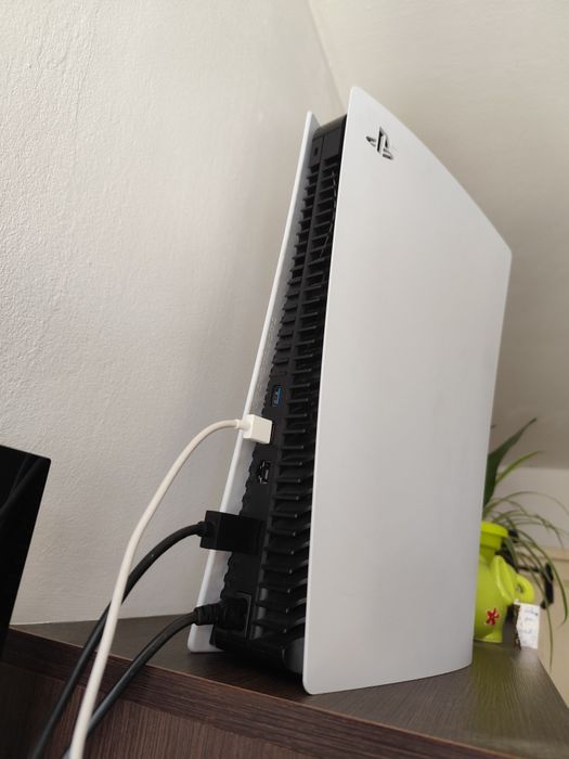 PlayStation 5 Disk Edition – Работи, проблем с HDMI