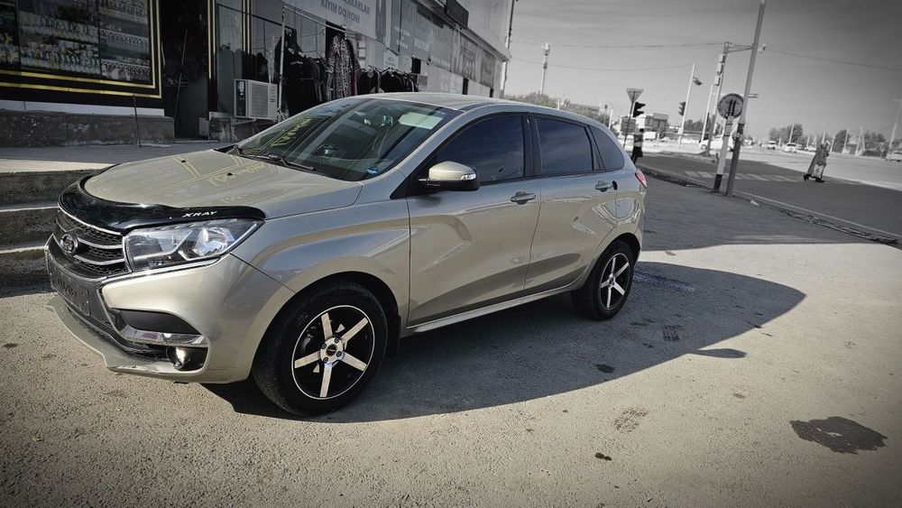 Lada Xray 2020 srochno sotiladi