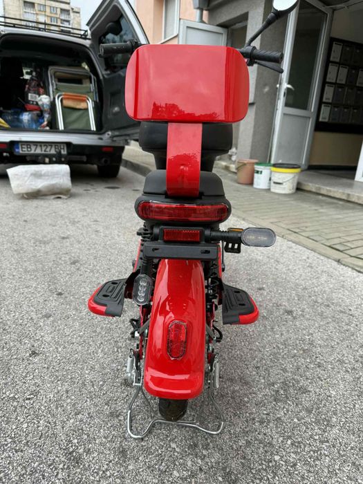 електрически скутер Xin Yuan