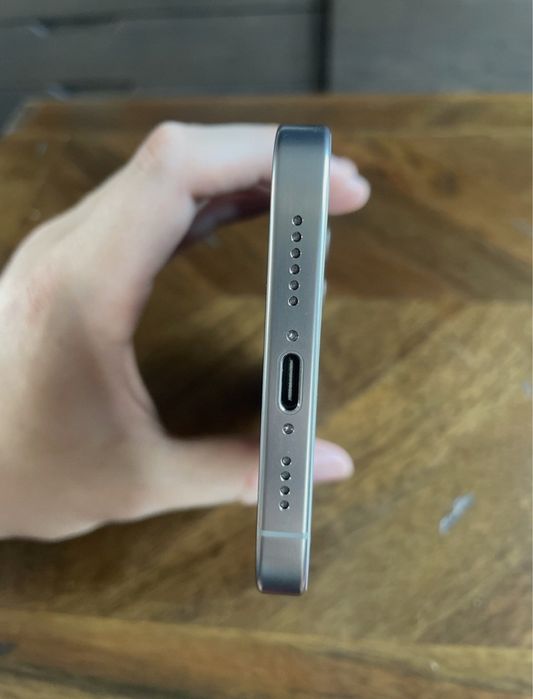 iPhone 16 Pro Max 1TB (avans 10% din pret)