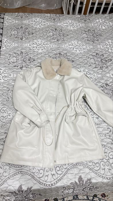 Отдам одежду дубленка и кофты