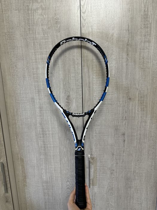 теннисная ракетка