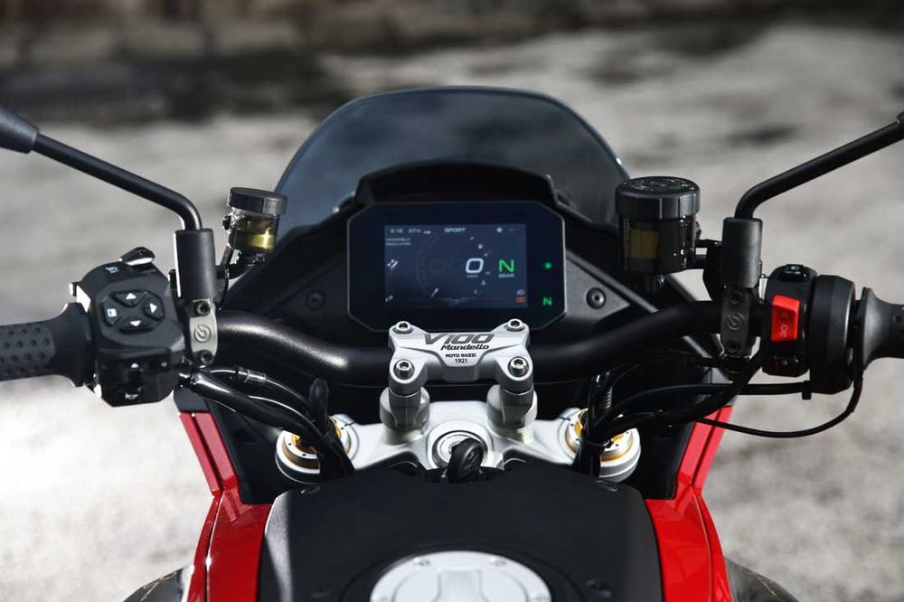 Moto Guzzi V100S Wind Tunnel