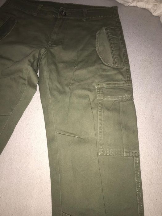 Pantaloni Cargo 32