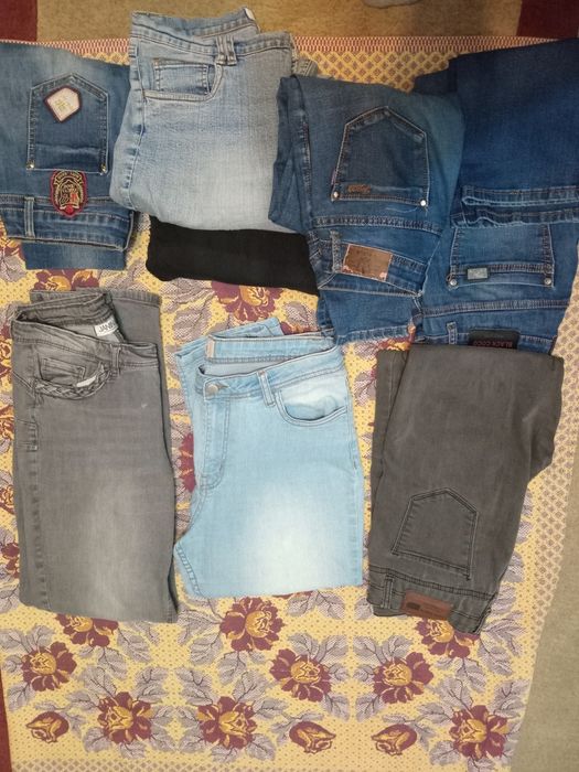 Продам джинсы 46-48 размеры