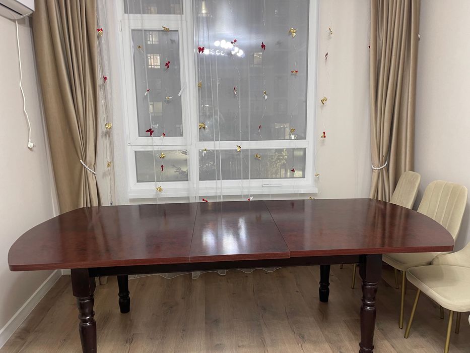 Продам Стол в хорошем сост