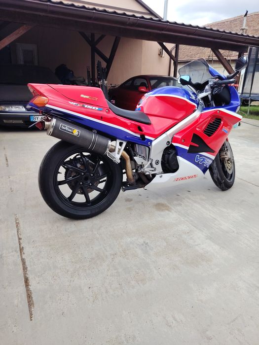 Honda vfr 750 rc36 2