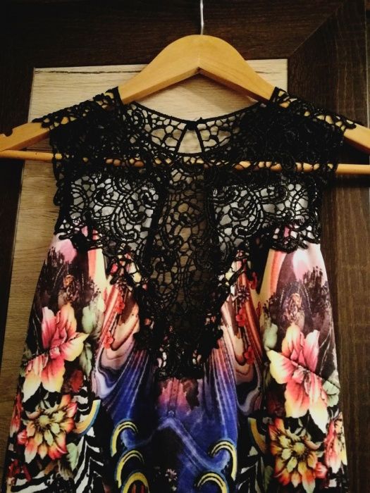 Rochie scurta cu dantela