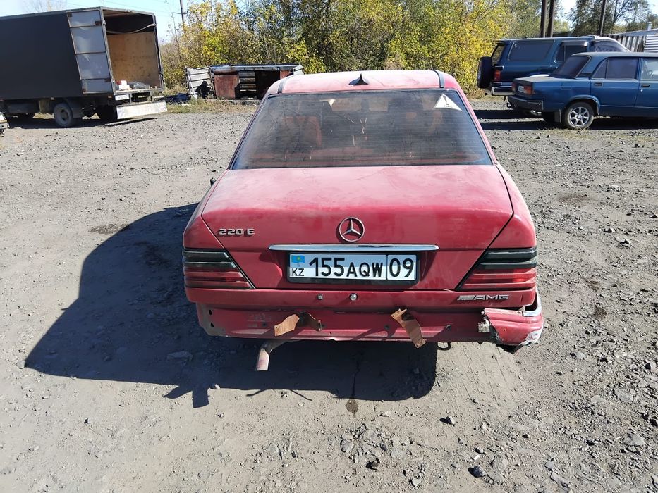 Продам Мерседес 220Е