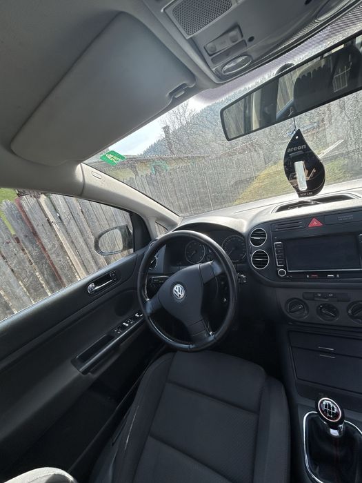 De vanzare Golf 5 Plus