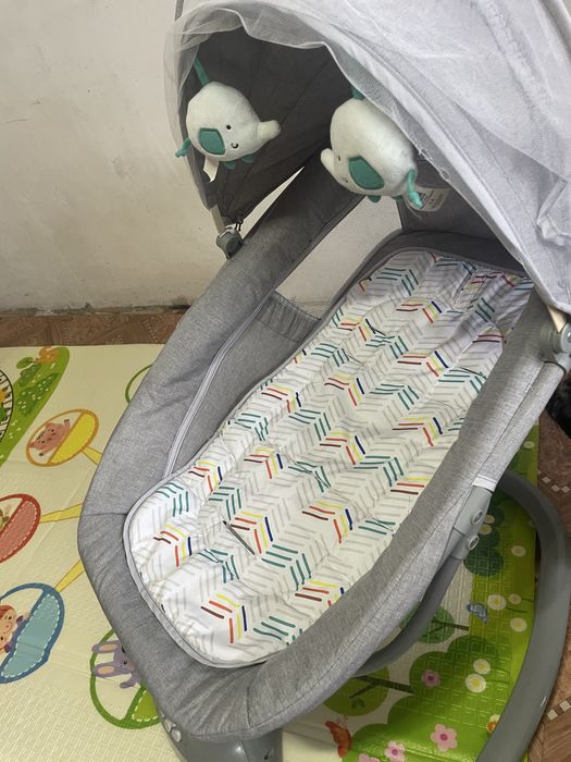 Шезлонг с пультом управоения