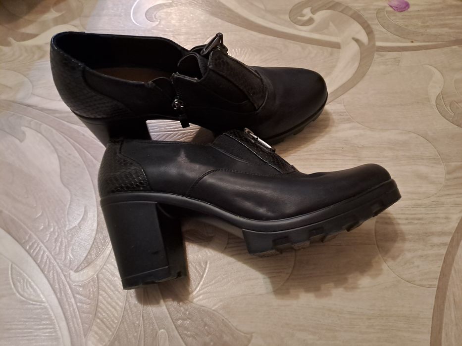 Женские туфли, летние