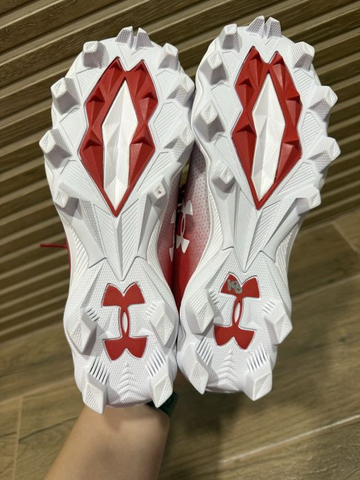 Нови бутонки за момчета