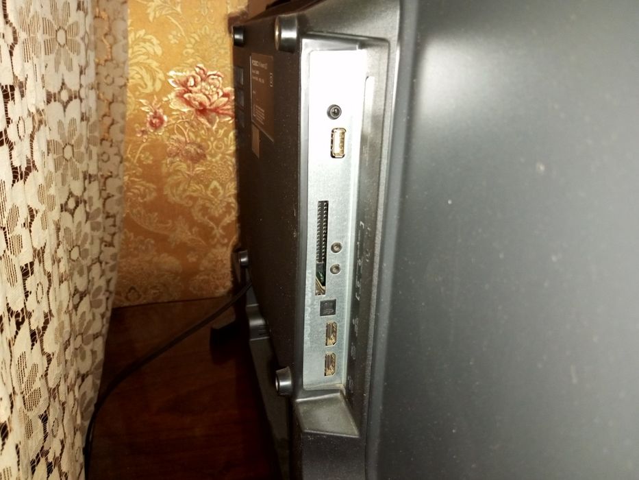 Продам телевизор россо оригинал.