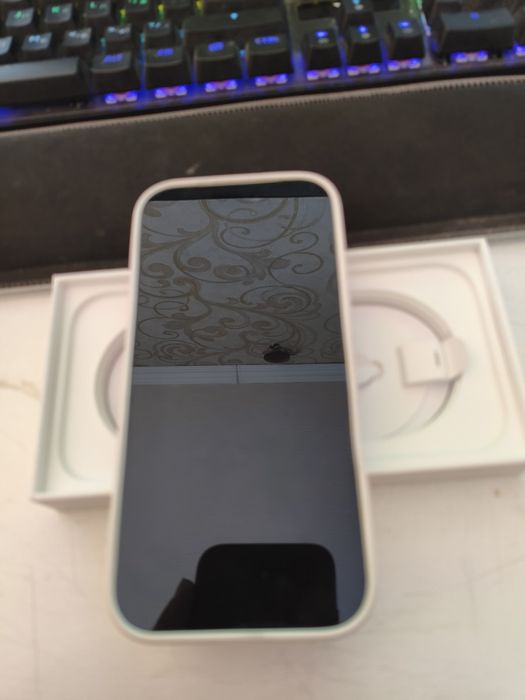 Продам iPhone 17 pro
