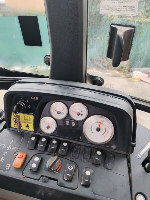 Buldoexcavator  cât 432