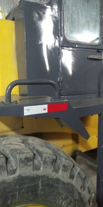 Продам погрузчик 1,8 куб