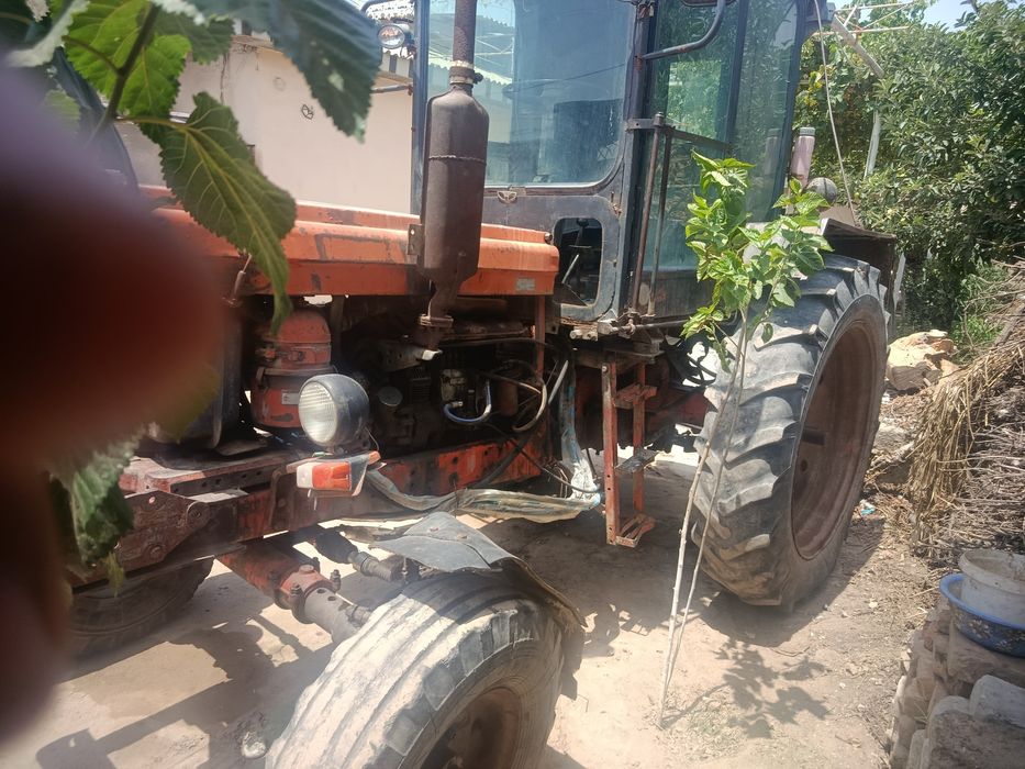 Traktor 28 1993 yili xanma joyi ishlaydi