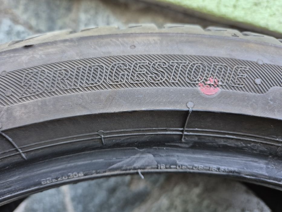 4бр летни гуми Бриджснон туранца ТОО5/ 245-40-19/ 2022г/ 6- 6.5мм гр./