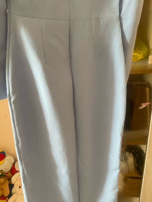 голубое платье продаю срочно