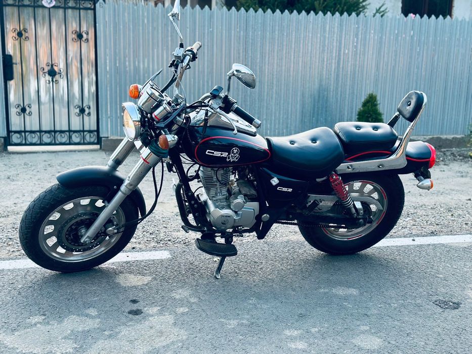 Vând Chopper 125