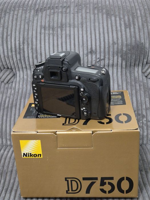 Nikon D750 236 mii cadre