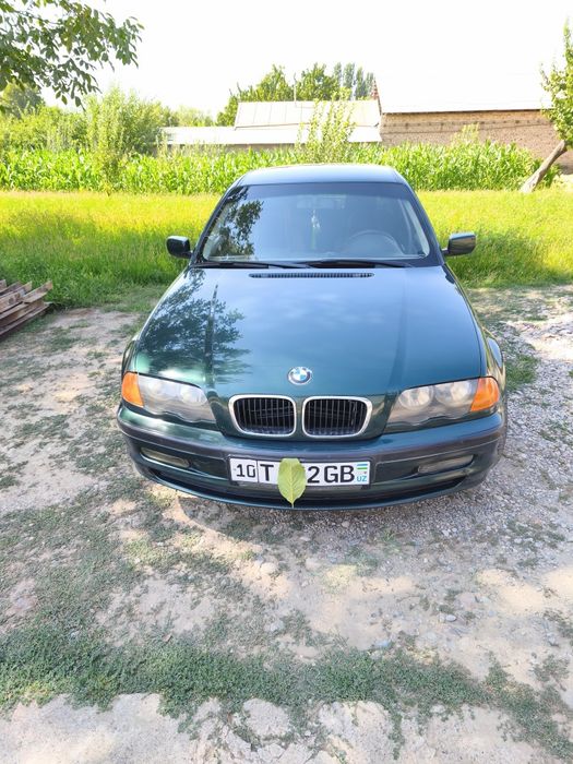 BMW srochniy sotiladi