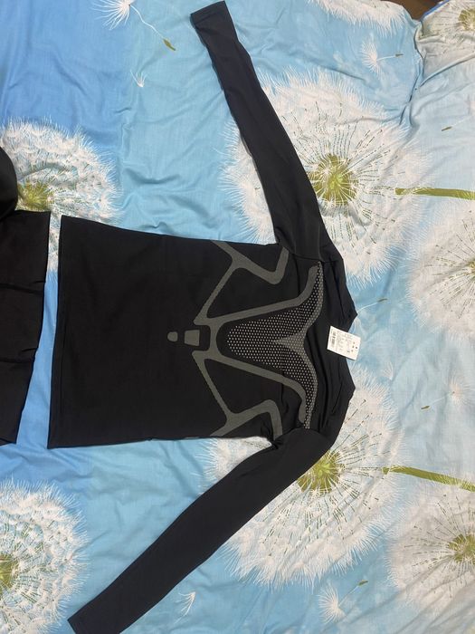 Premium sifatli bolalar sport kiyimlari toplama sotiladi (3 tasi 1 da)