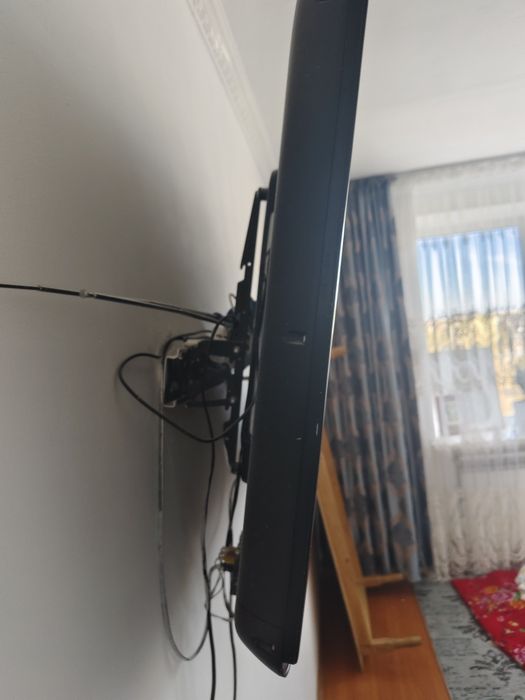 Продам телевизор