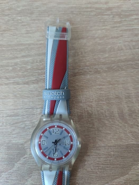 Ceas Swatch Snowpass Swiss Made pentru ski sau plati
